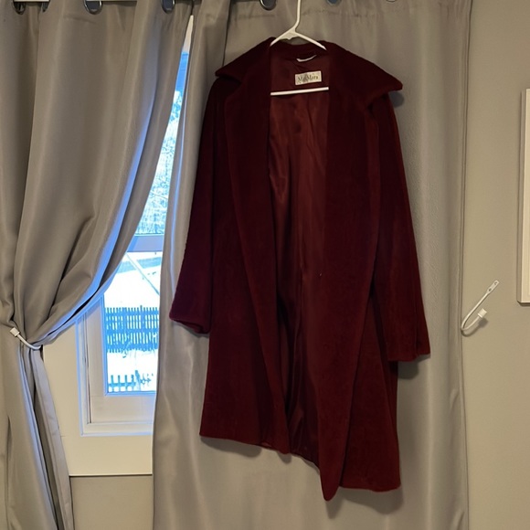 Italian MaxMara Coat - Picture 5 of 5